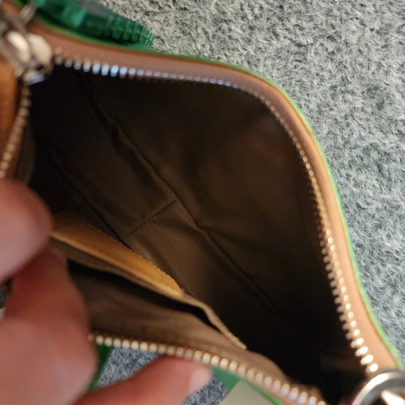 Coach 7542 Hamptons buckle shoulder bag hand painted vintage + Keychain - Picture 14 of 16